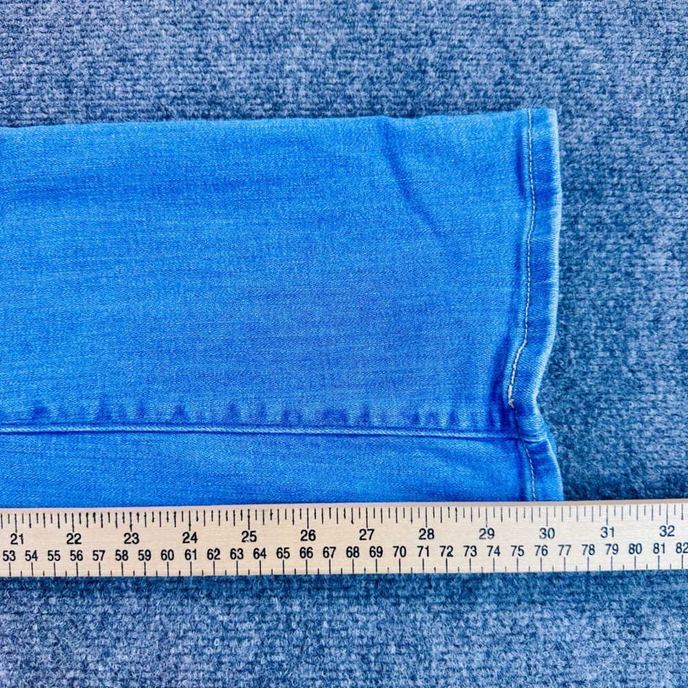 Levis 725 High Rise Bootcut Jeans Womens 28x32 Medium Wash Blue Slim 18759-0086 - Picture 13 of 14